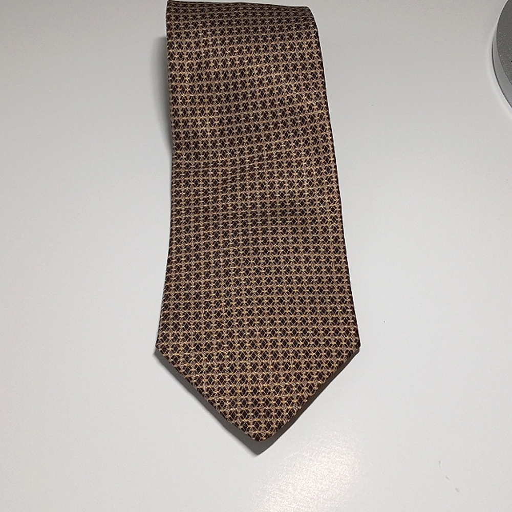 Louis Feraud 100% Silk Tie